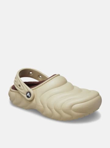 Crocs Chodaki "Classic Lined Overpuff" w kolorze beżowym