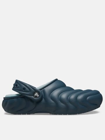 Crocs Crocs "Classic Lined Overpuff" in Dunkelblau