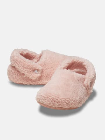 Crocs Kapcie "Classic Cozzzy" w kolorze jasnoróżowym