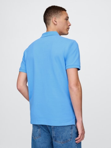 GAP Poloshirt in Blau