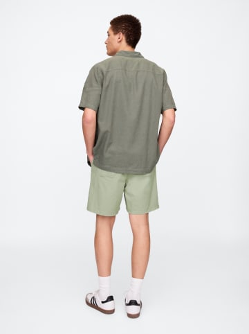 GAP Shorts in Hellgrün
