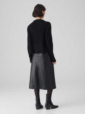 OPUS Sweter w kolorze czarnym