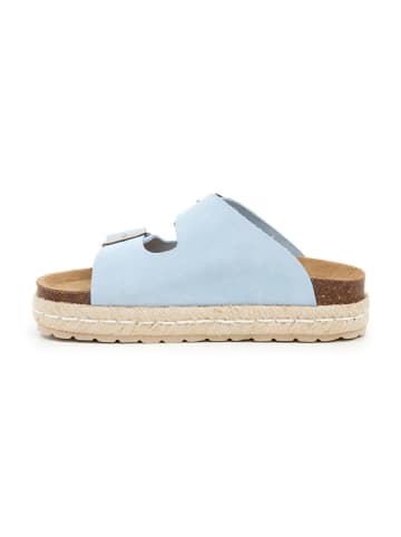billowy Leder-Pantoletten in Hellblau