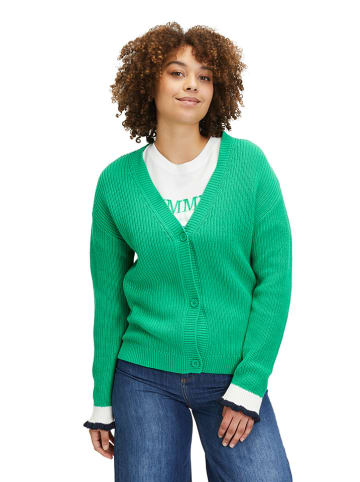 CARTOON Cardigan in Grün
