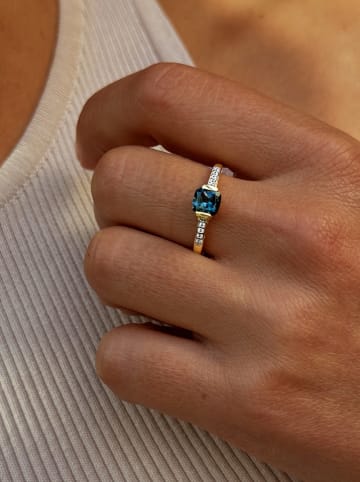 Les Petites Précieuses Vergulde ring met edelstenen