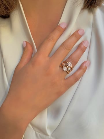 Les Petites Précieuses Rosévergold. Ring mit Edelsteinen