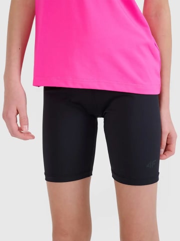 4F Shorts in Schwarz