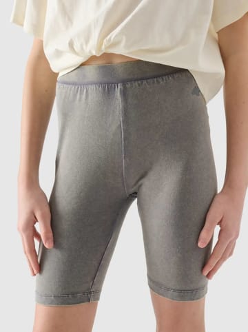 4F Shorts in Grau