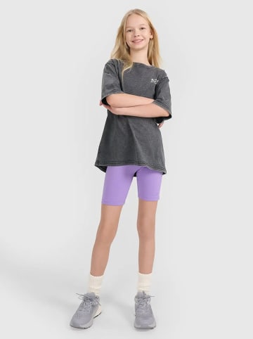 4F Shorts in Lila