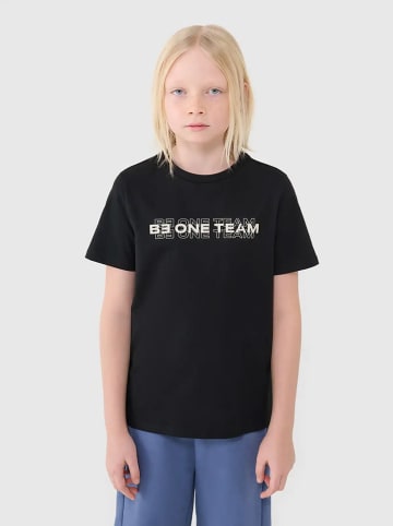 4F Shirt in Schwarz