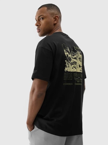 4F Shirt in Schwarz