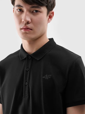 4F Poloshirt in Schwarz