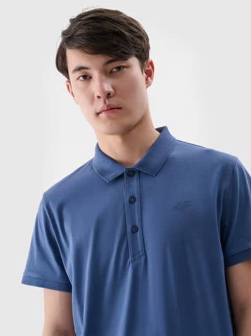 4F Koszulka polo w kolorze niebieskim