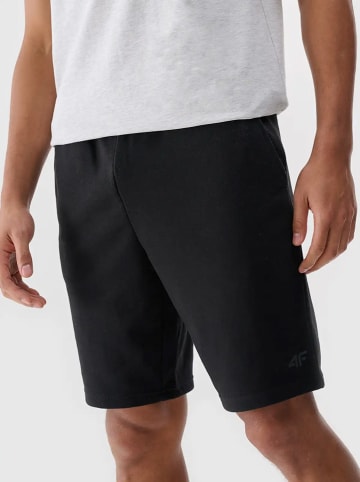 4F Sweatshorts in Schwarz
