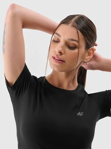 4F Shirt in Schwarz