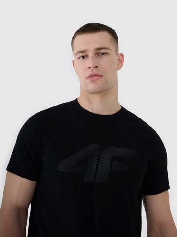 4F Shirt in Schwarz