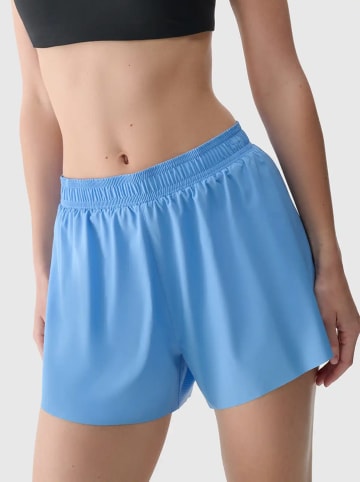 4F Trainingsshorts in Hellblau