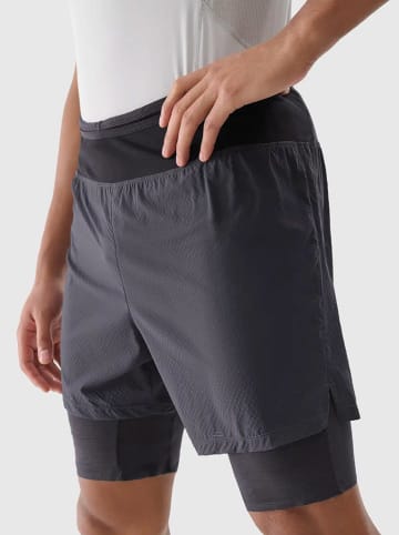 4F Trainingsshort antraciet