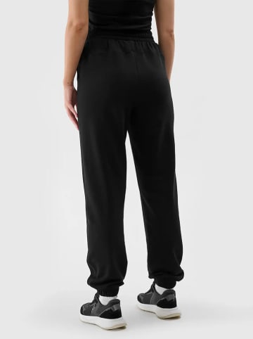 4F Sweathose in Schwarz