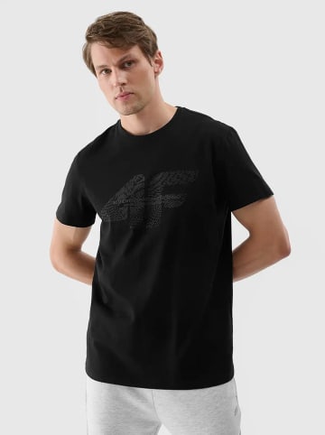 4F Shirt in Schwarz