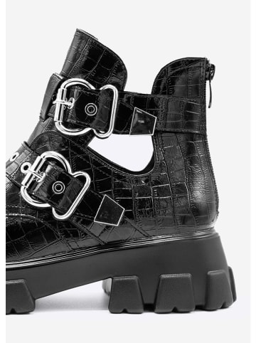 SASSYCLASSY Boots in Schwarz