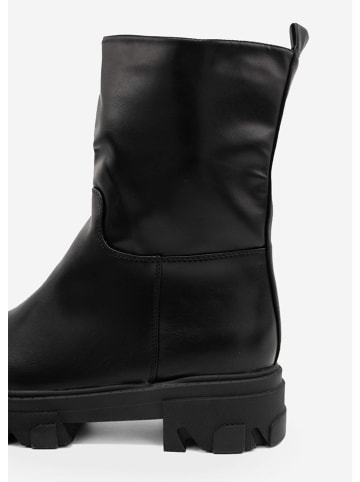 SASSYCLASSY Boots in Schwarz