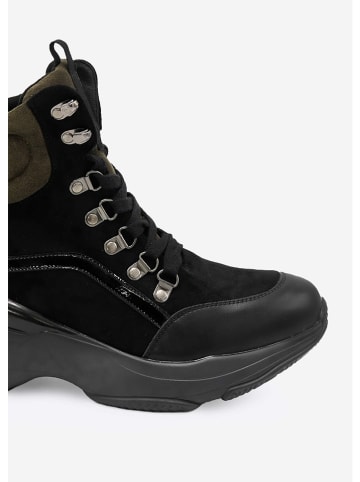 SASSYCLASSY Boots in Schwarz/ Khaki