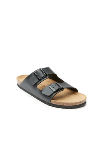 Mandel Slippers "Alberto" zwart