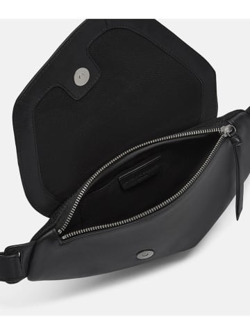 LIEBESKIND BERLIN Leder-Brustbeutel "MFO S" in Schwarz - (B)33 x (H)21,5 x (T)1,5 cm