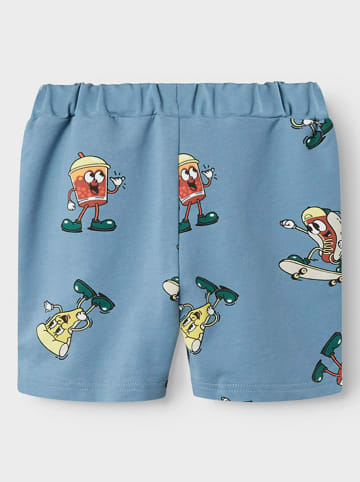 name it Shorts in Blau
