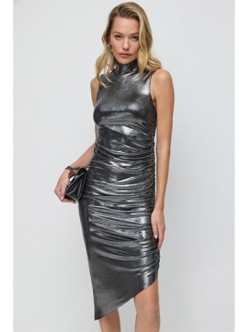 NO MATTER WHAT Kleid in Anthrazit