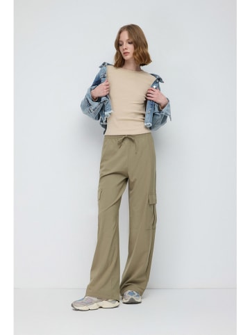 NO MATTER WHAT Longsleeve in Beige