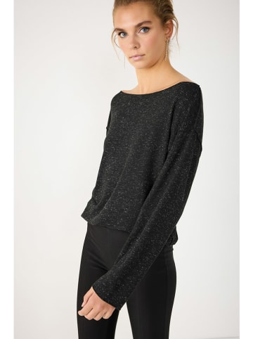 NO MATTER WHAT Longsleeve in Schwarz