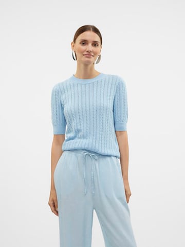 Vero Moda Sweter w kolorze błękitnym