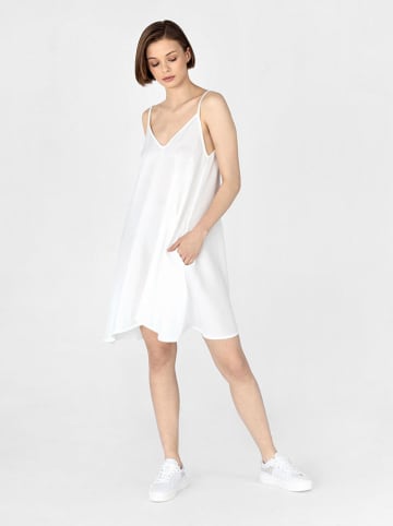 Basiclo Kleid in Weiß