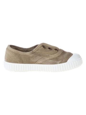 El Naturalista Sneakers in Hellbraun
