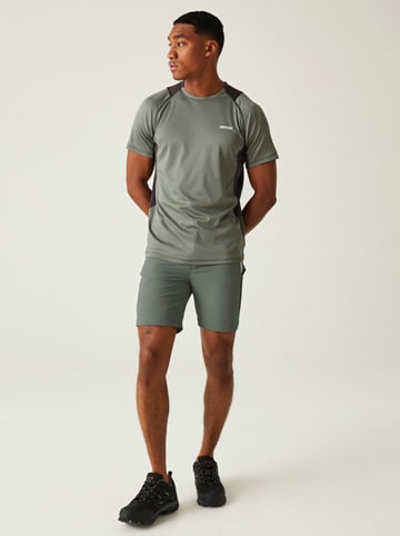 Regatta Funktionsshorts "Mountain II" in Khaki