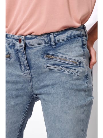Toni Jeans "Perfect shape pocket" - Boyfriend Fit - in Hellblau