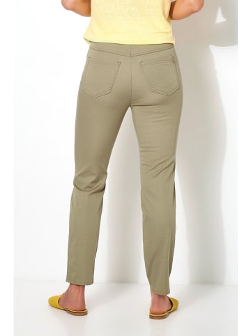 Relaxed by TONI Hose in Khaki