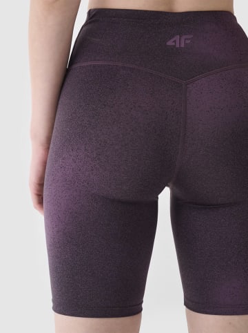 4F Trainingsshorts in Lila