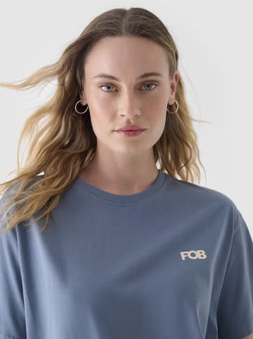 4F Shirt in Hellblau