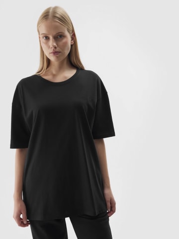 4F Shirt in Schwarz