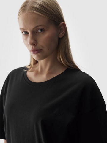 4F Shirt in Schwarz