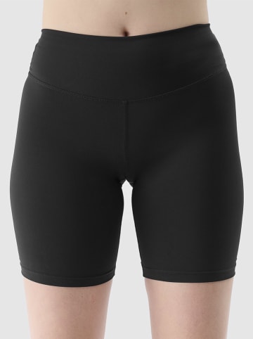 4F Trainingsshorts in Schwarz