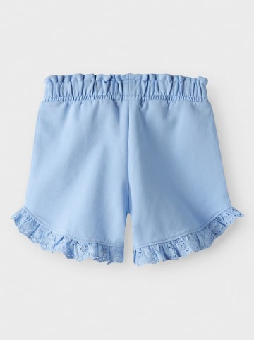 name it Shorts in Hellblau