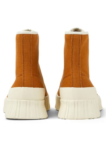 Camper Sneakers in Hellbraun