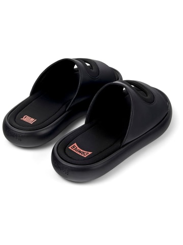 Camper Leder-Pantoletten in Schwarz
