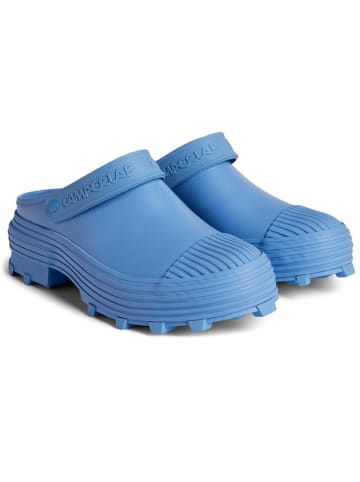Camper Leder-Clogs in Hellblau