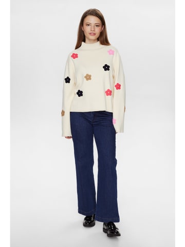NÜMPH Sweter w kolorze kremowym ze wzorem