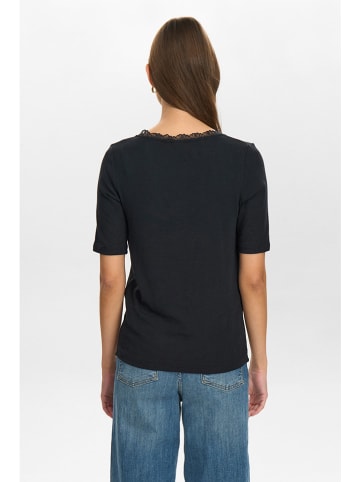 NÜMPH Shirt in Schwarz